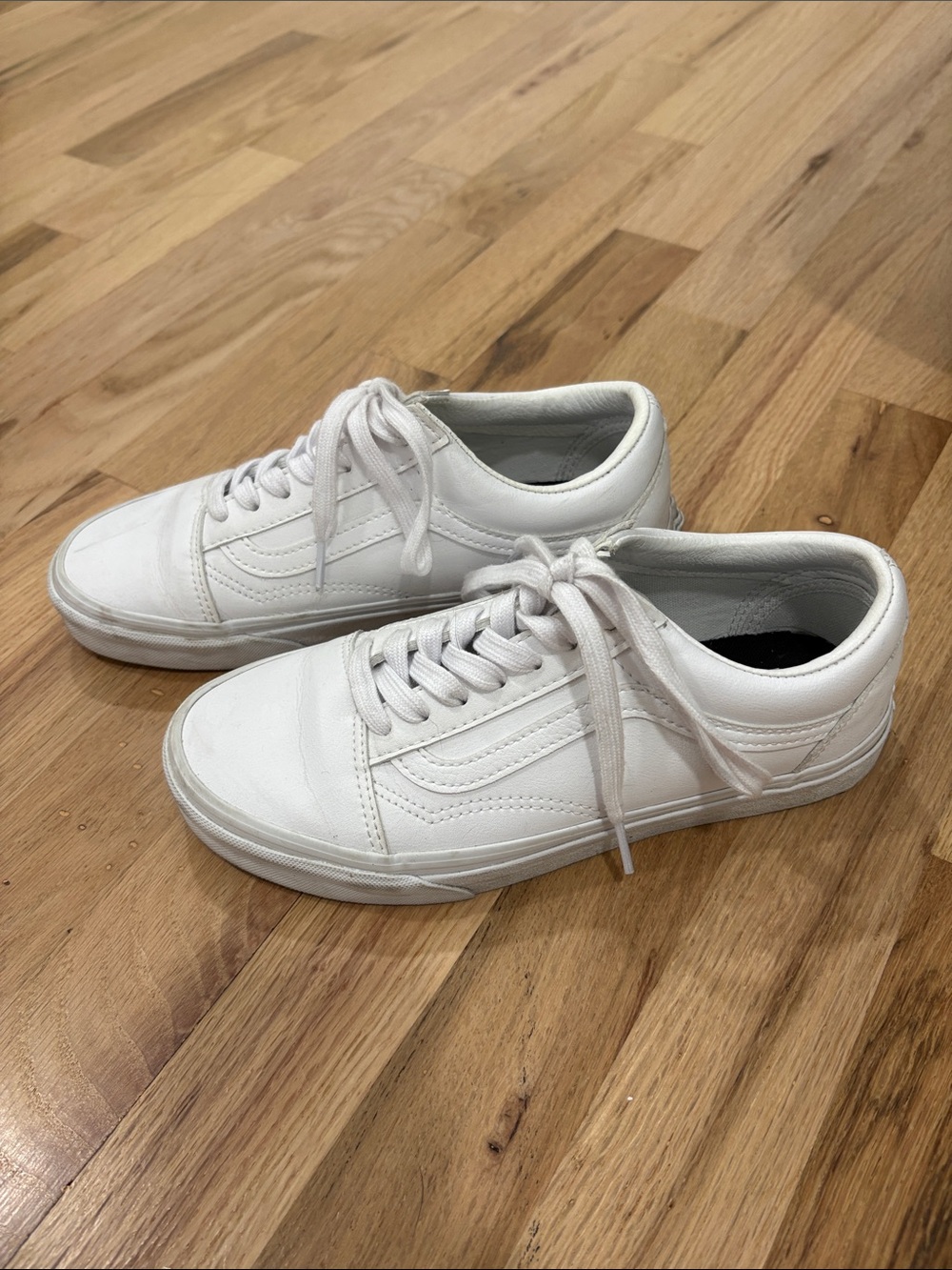 Vans Women's White Low-Top Canvas Sneakers